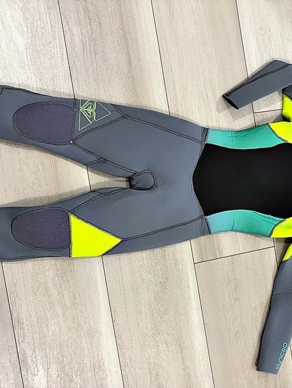 Roxy Syncro Back Zip Full Wetsuit Gray & Green Size 2